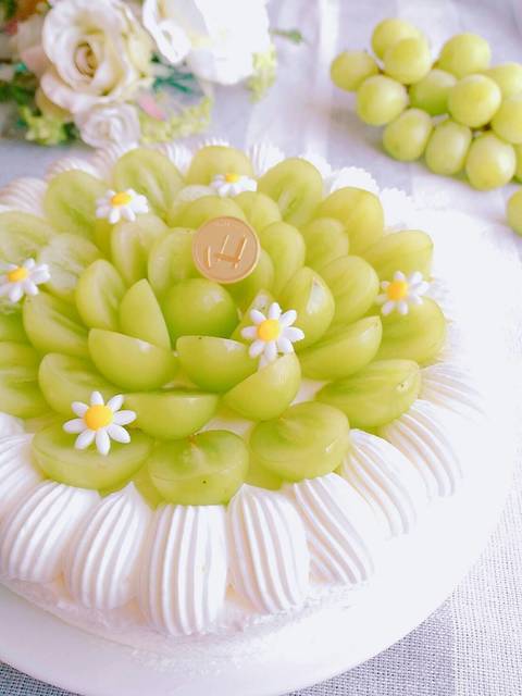 シャインマスカットケーキ