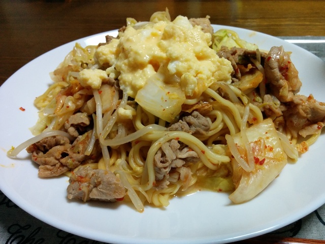 豚キムチ焼きそば