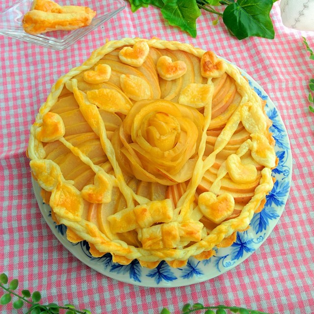 アップルローズケーキ